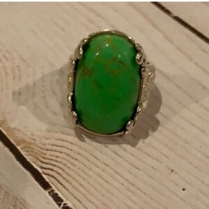 Sterling Silver Green Howlite Ornate Ring Size 8